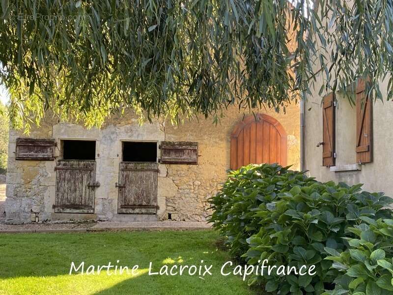 Maison à CORMES