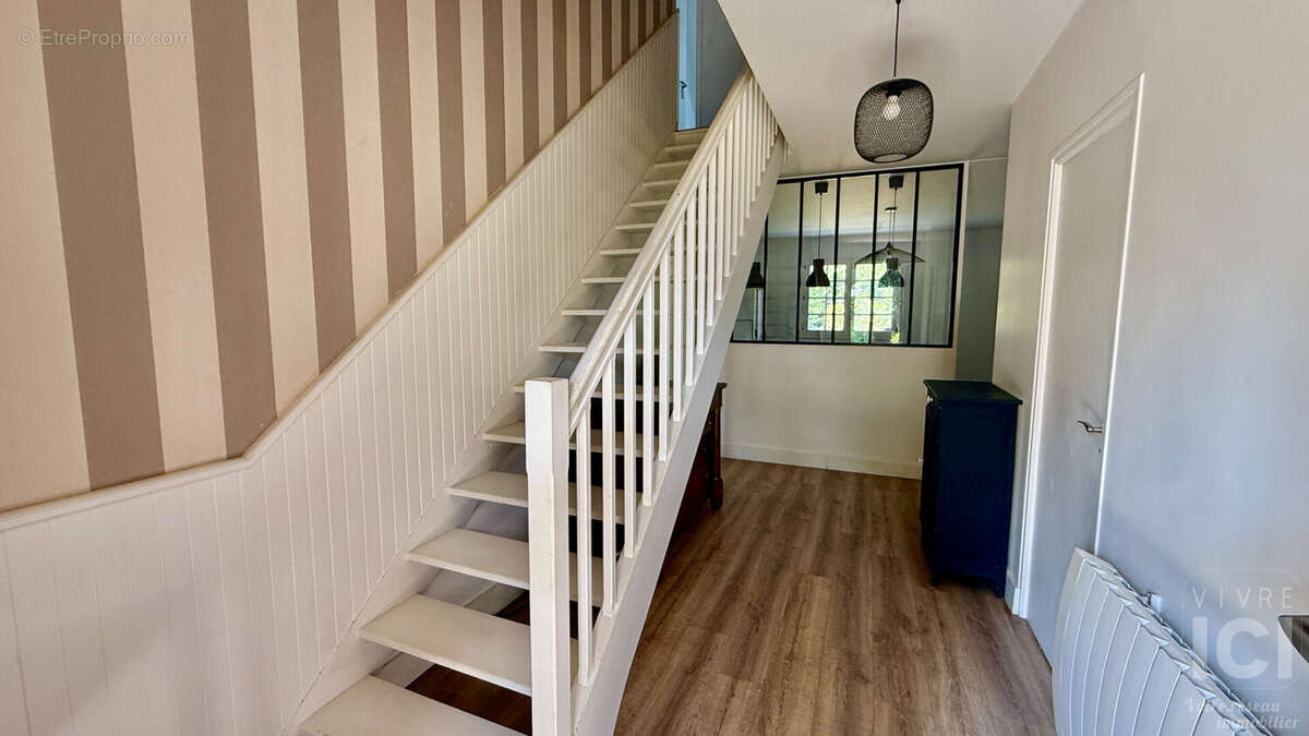 Maison La Chapelle Sur Erdre - La Brosse - 147M²  - 5 chambres - photo 8