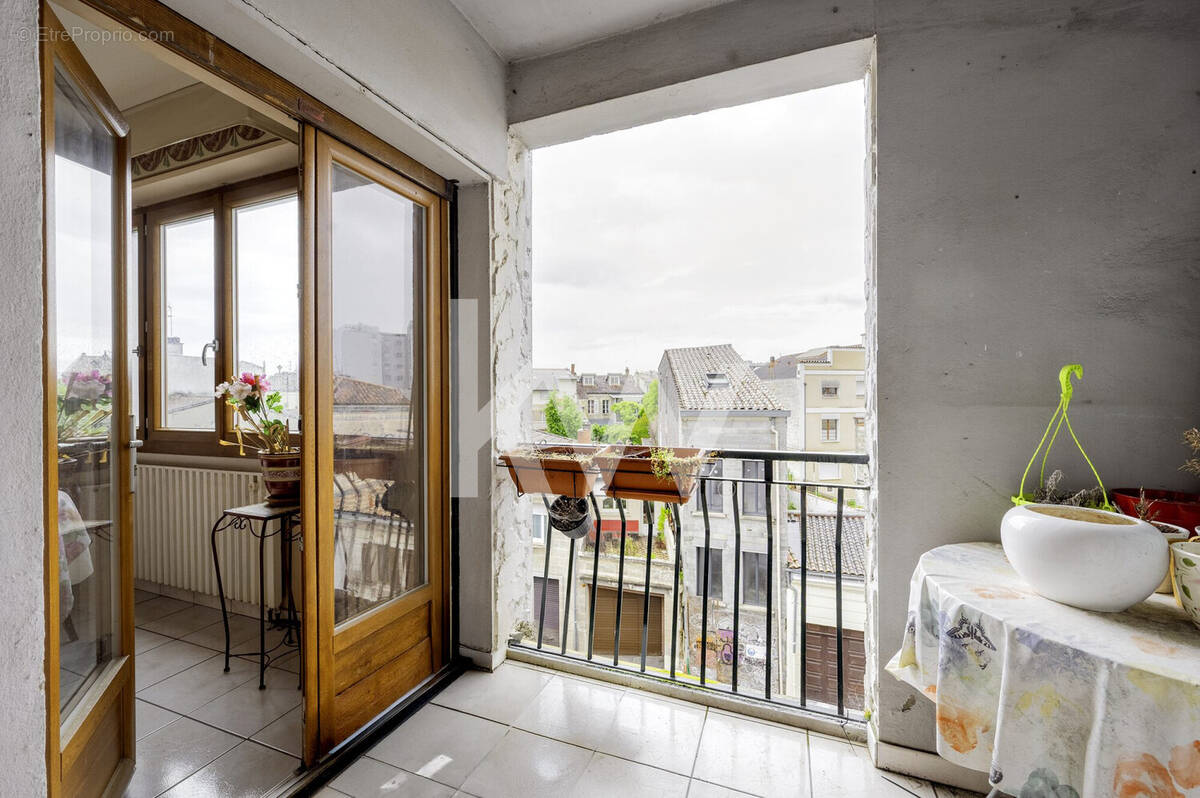 Appartement à BORDEAUX