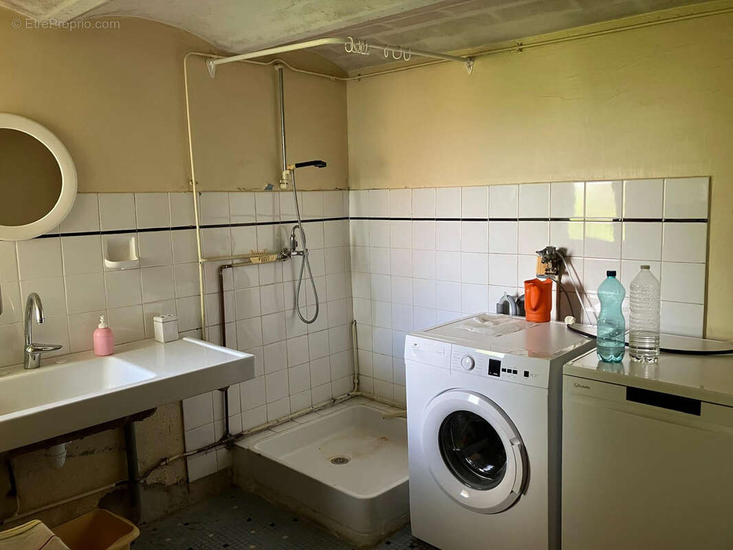 Maison à SAINT-MARCEL-EN-MARCILLAT