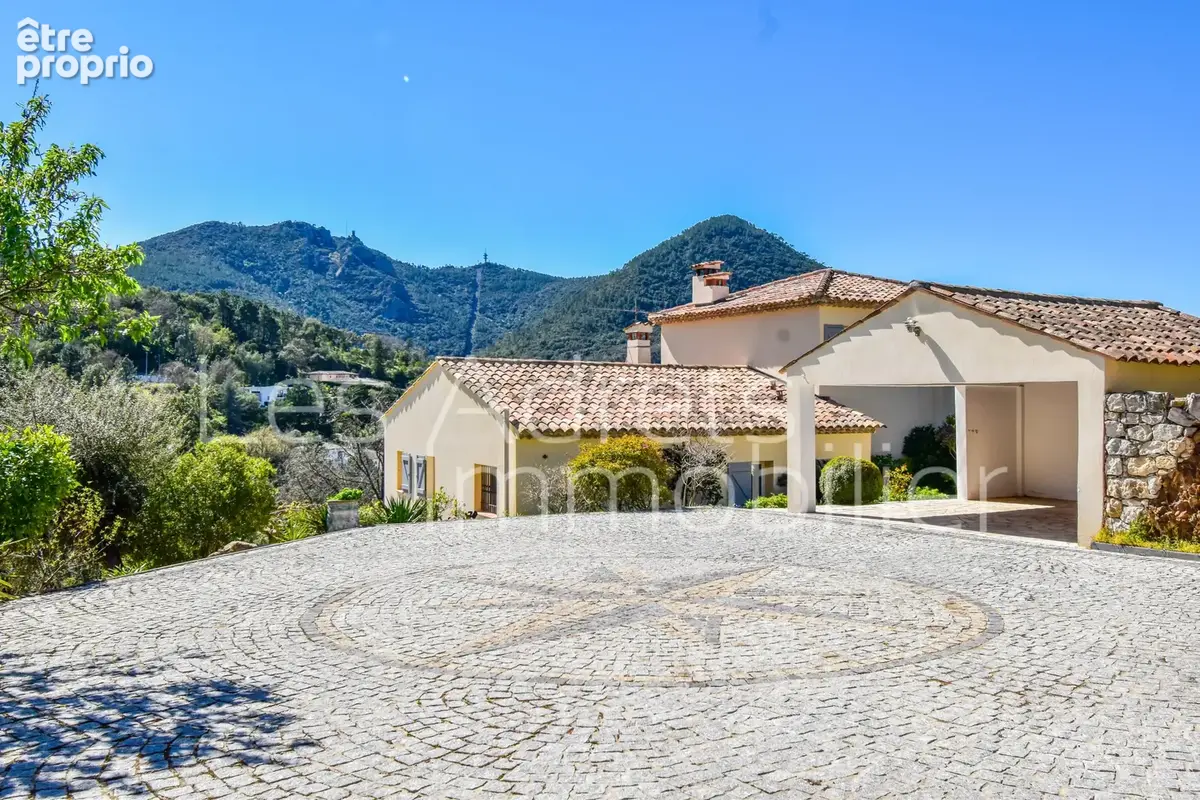 Maison à LES ADRETS-DE-L'ESTEREL