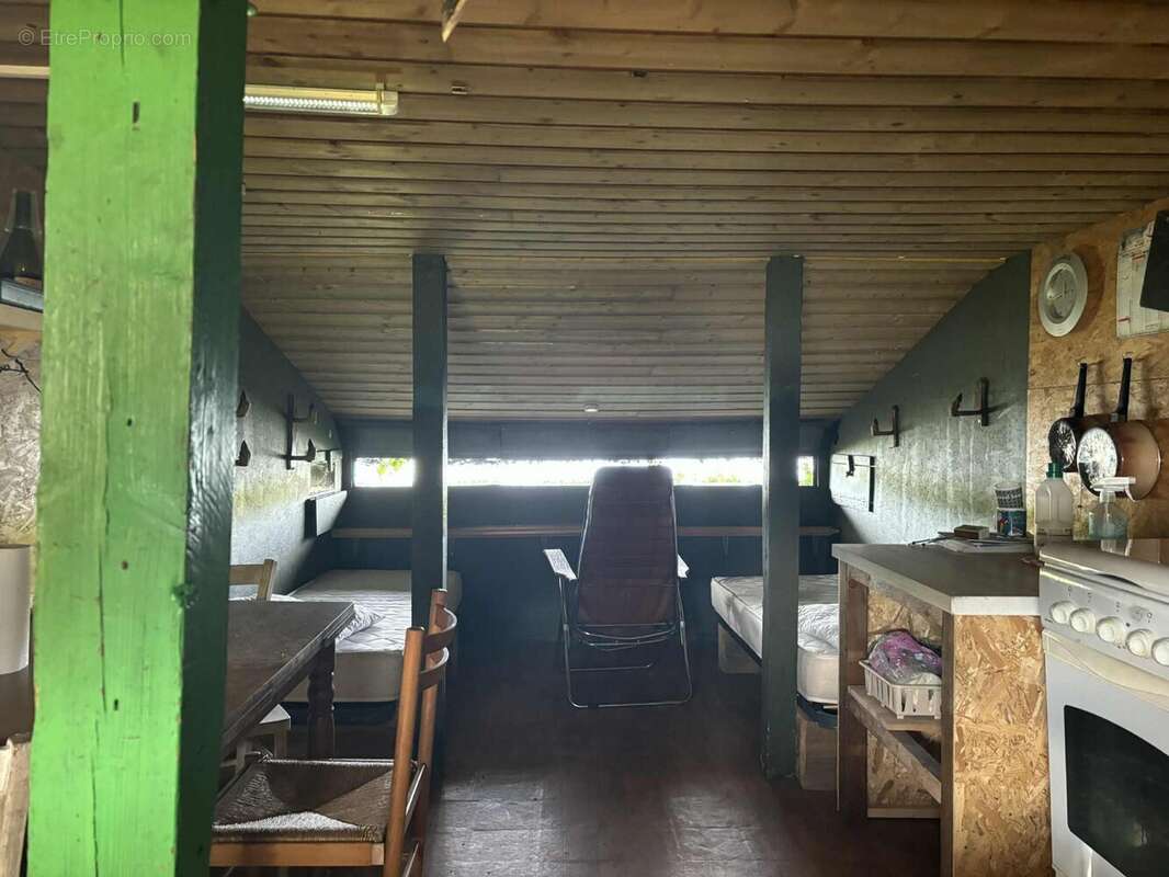 Terrain à CONDE-FOLIE