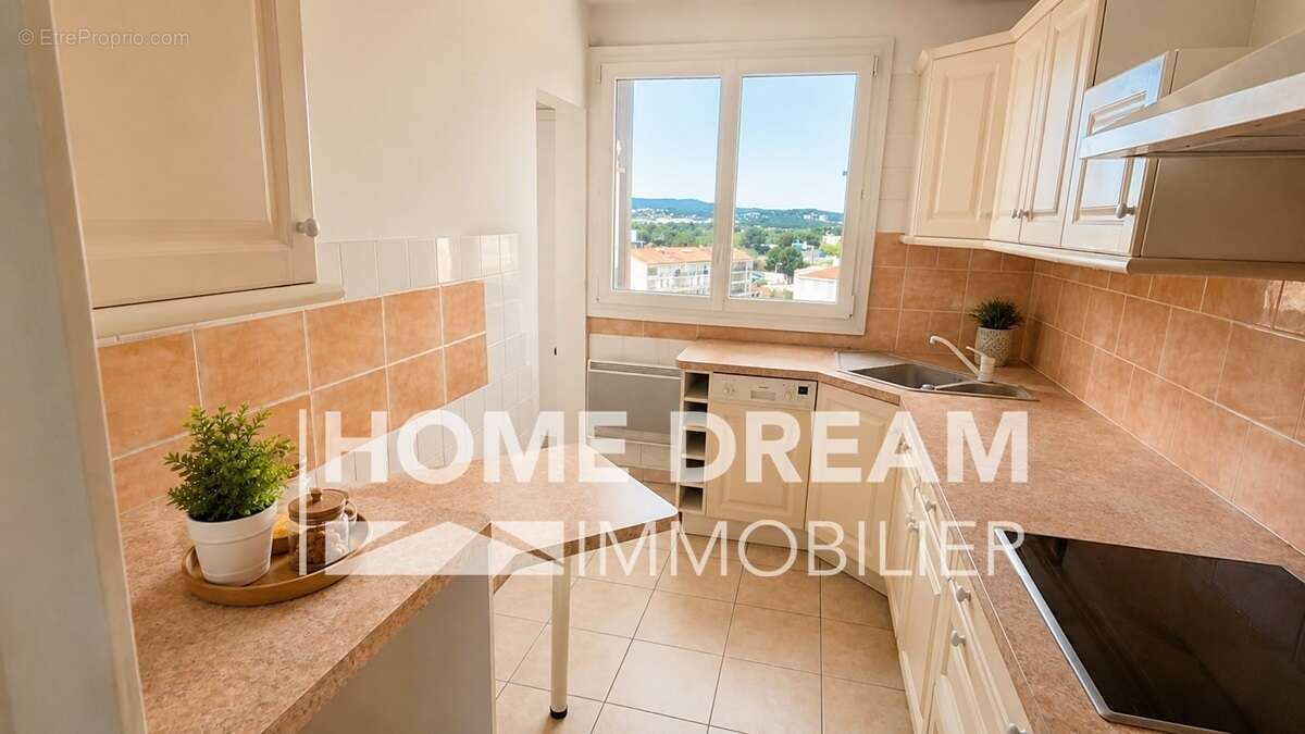 Appartement 73 m² à Toulon  - photo 4