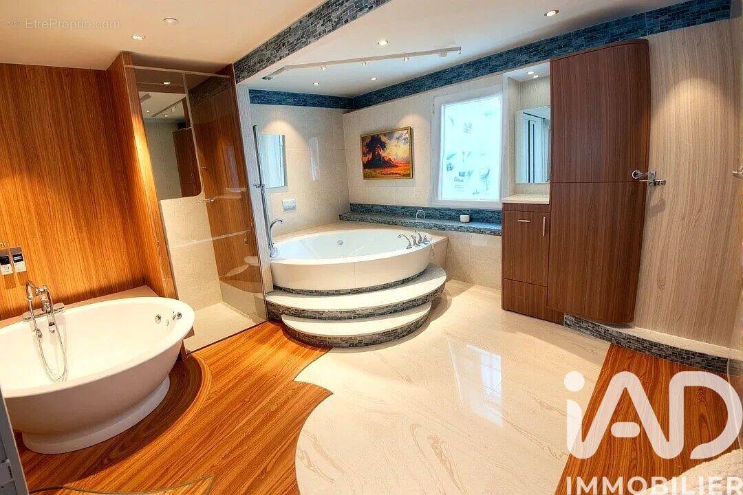 Photo 1 - Maison à IVRY-SUR-SEINE