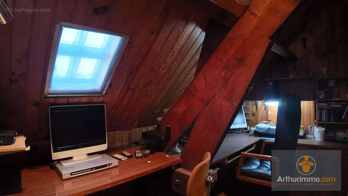 Maison à CAMBRONNE-LES-RIBECOURT