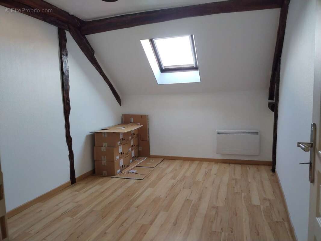 Maison à REMAUVILLE