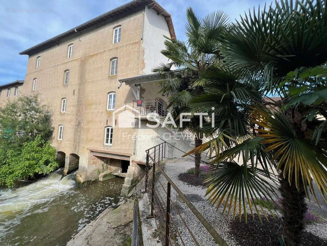 Photo 2 - Maison à PONT-DE-VEYLE