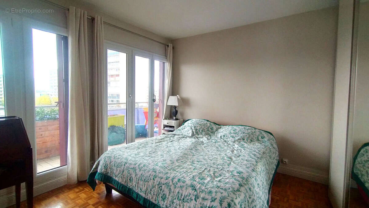 Appartement à FONTENAY-SOUS-BOIS