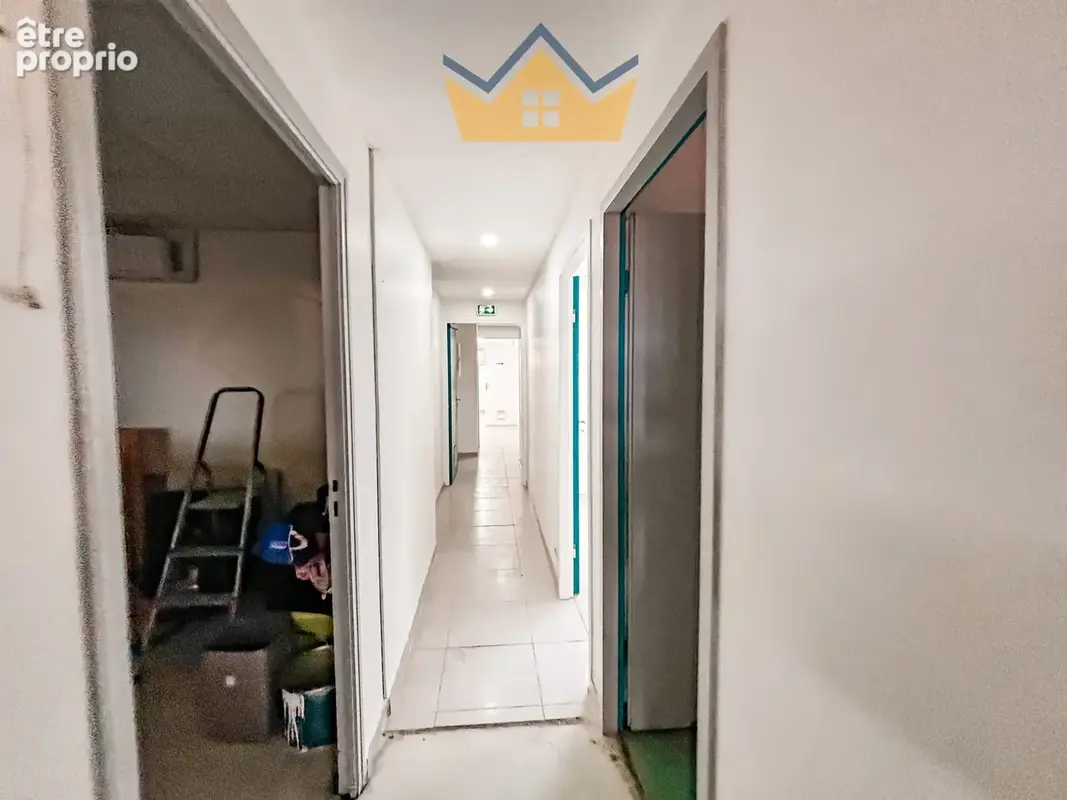 Commerce 158 m² à vendre à Fort-De-France (97200) - photo 6