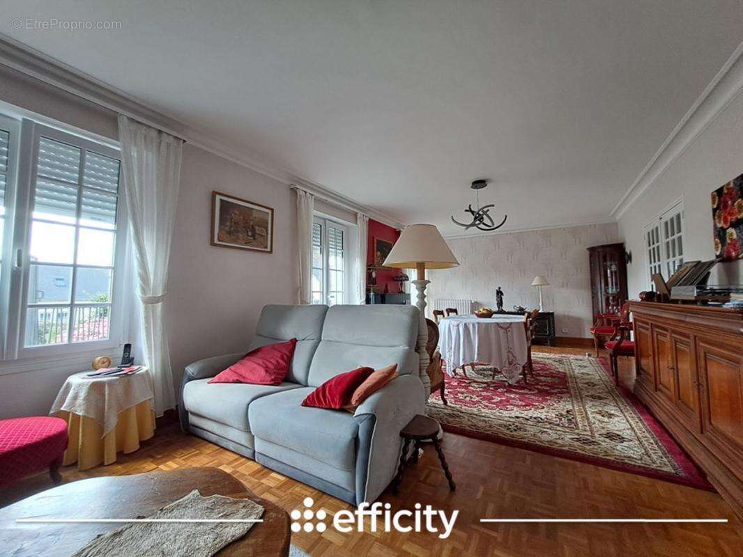 Maison à PLONEOUR-LANVERN