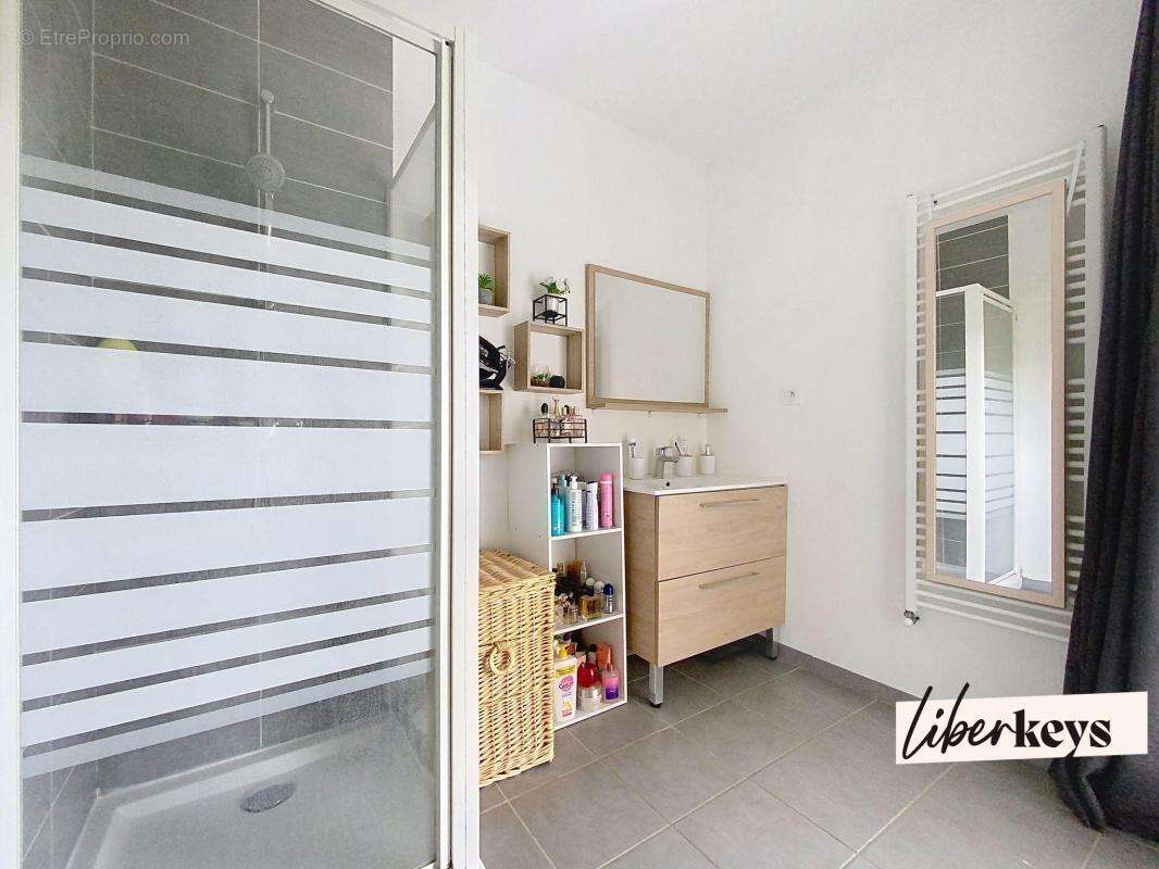 Maison familiale de 98 m² avec jardin à Grigny-sur-Rhône - photo 11