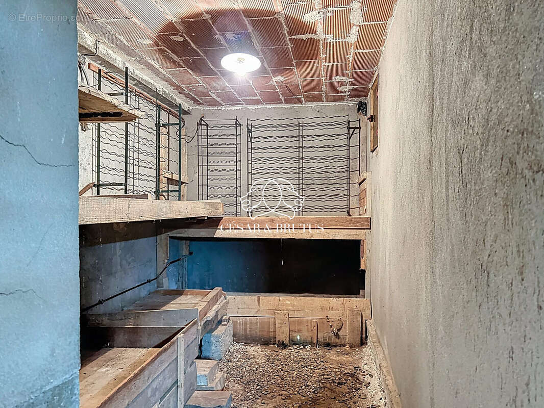 Maison à SEMUR-EN-BRIONNAIS