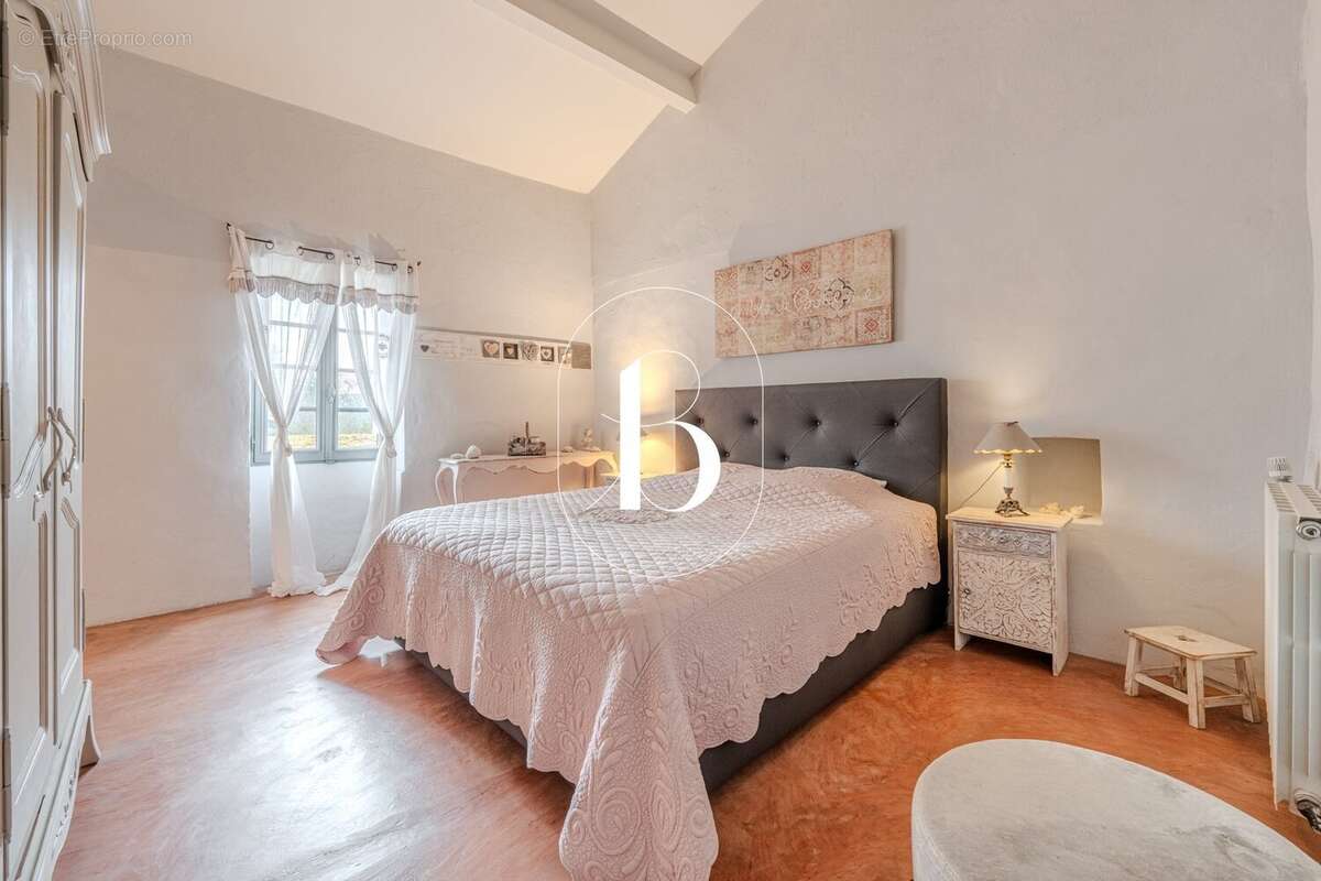 Maison à UZES