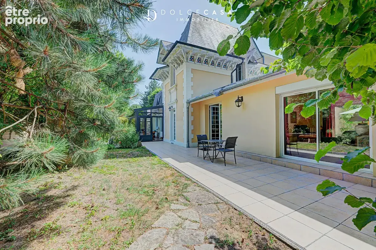 Maison de caractère au Parc du Perreux Sur Marne,  9 pièces 236m2 - photo 2