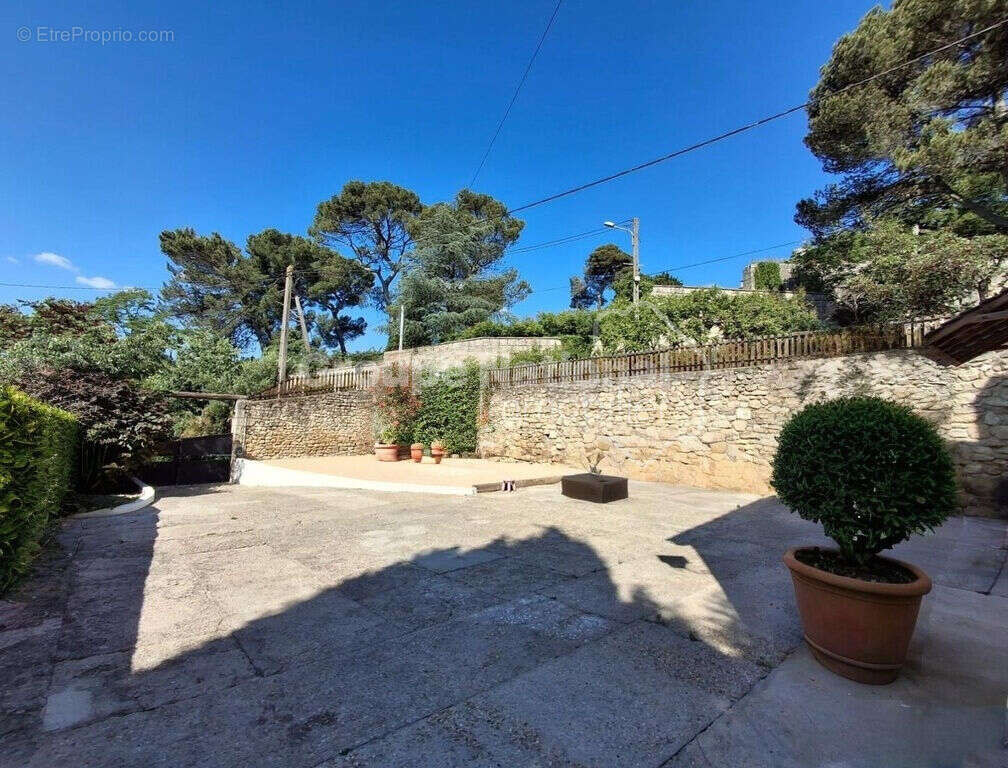 Exclusivite grande maison montfrin 5 chambres - photo 2