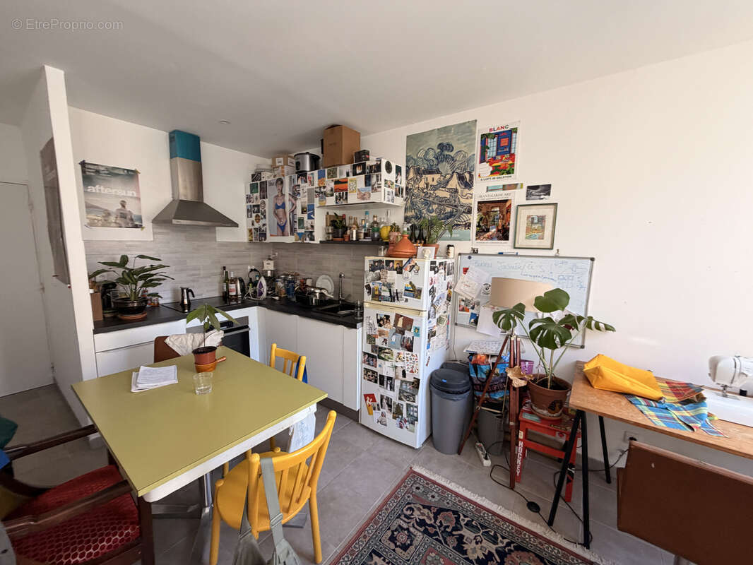Appartement à MARSEILLE-3E