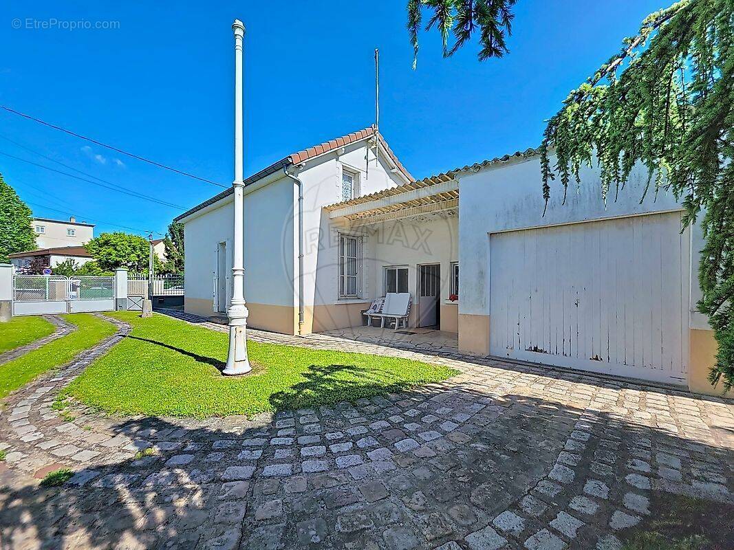 Maison à SENS