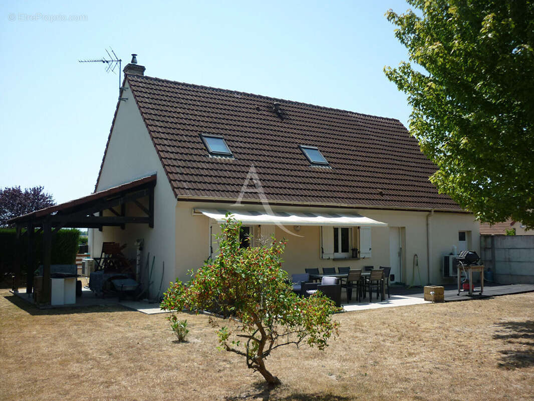 Maison à LAMOTTE-BEUVRON