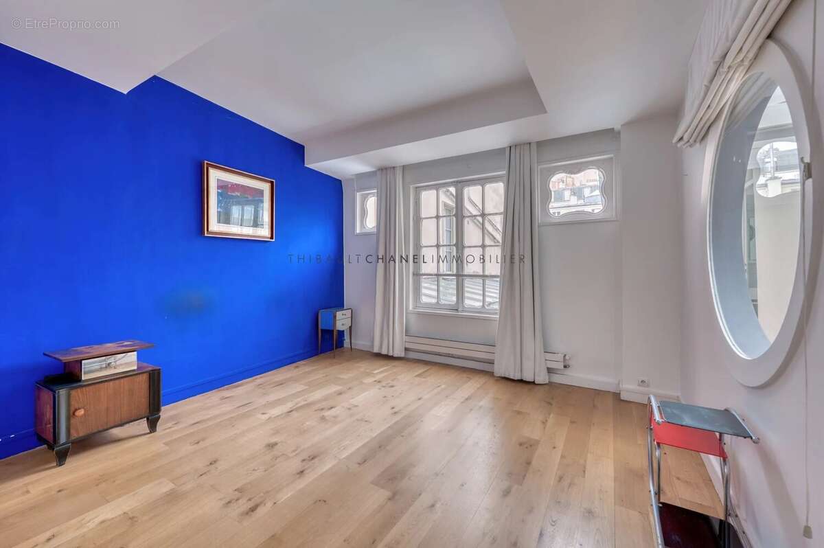 Appartement à PARIS-7E