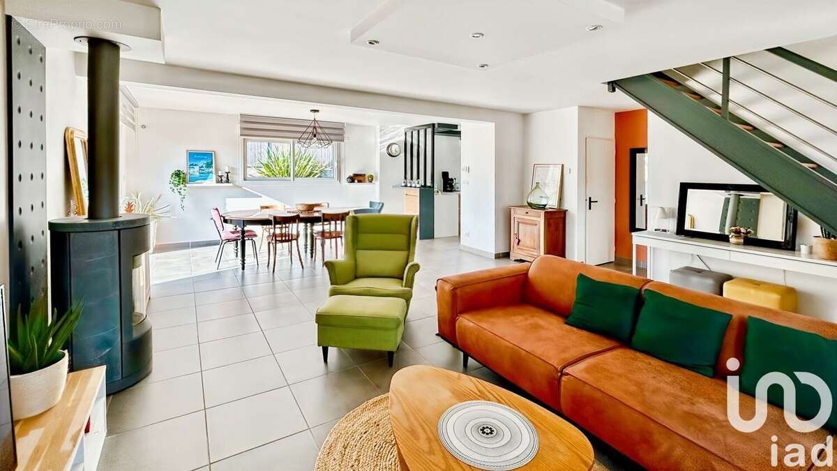 Photo 3 - Maison à SAINT-JEAN-DE-LINIERES