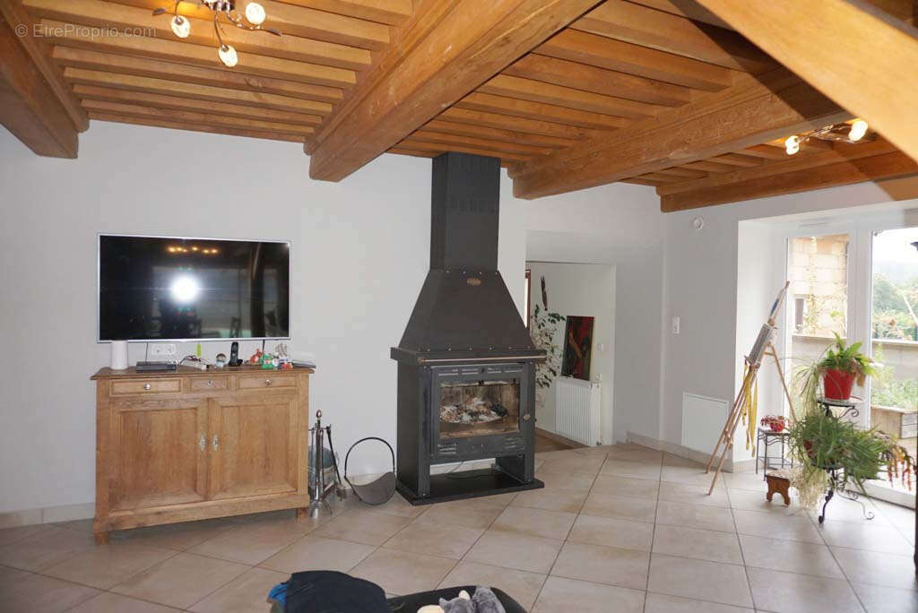 Maison à LA CLAYETTE