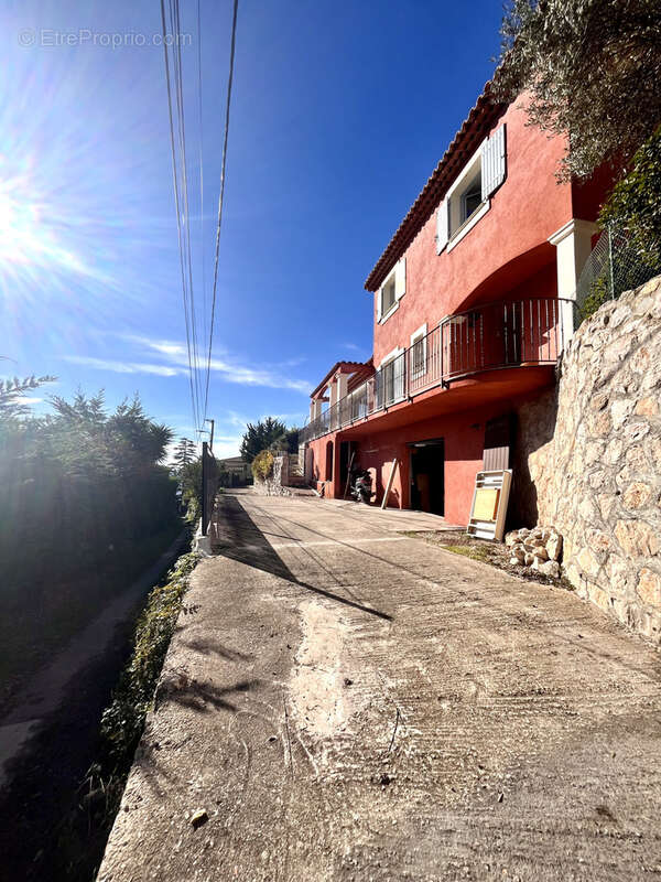 Maison à LA TURBIE