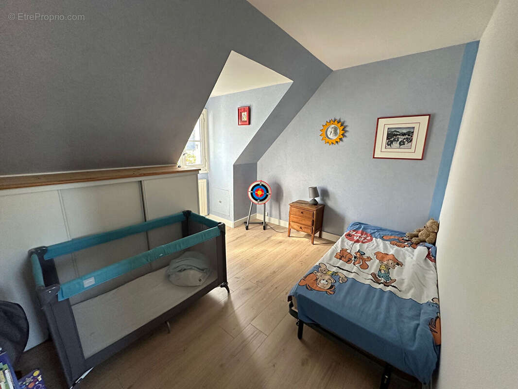 Maison à FEROLLES-ATTILLY