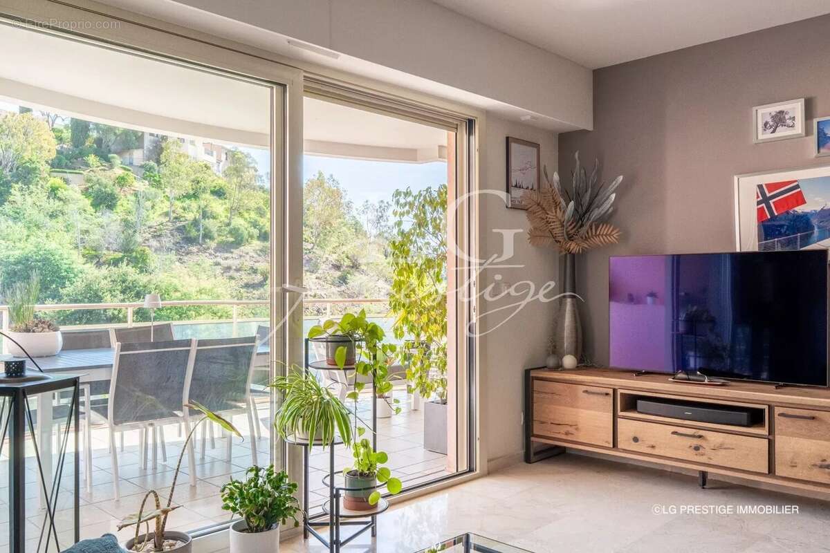Appartement à THEOULE-SUR-MER
