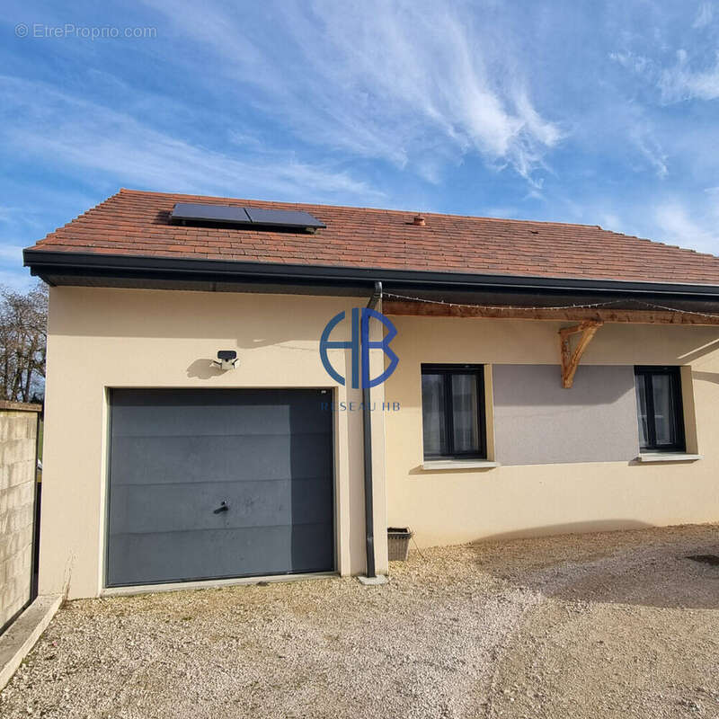 Maison à SAINT-JEAN-DE-SOUDAIN