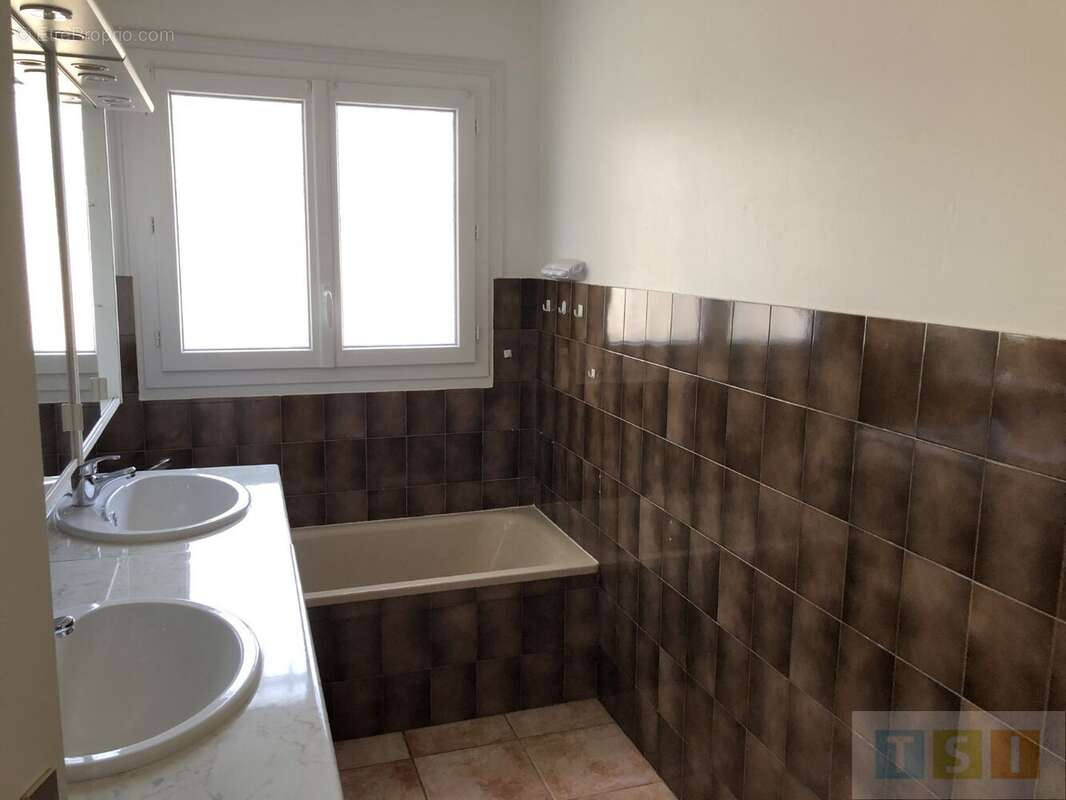 Maison de plain-pied sur parcelle de 971 m² - photo 8