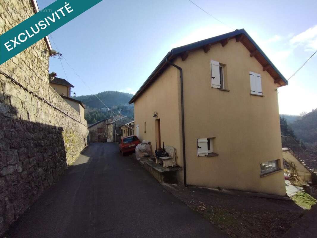 Photo 2 - Maison à INTRES