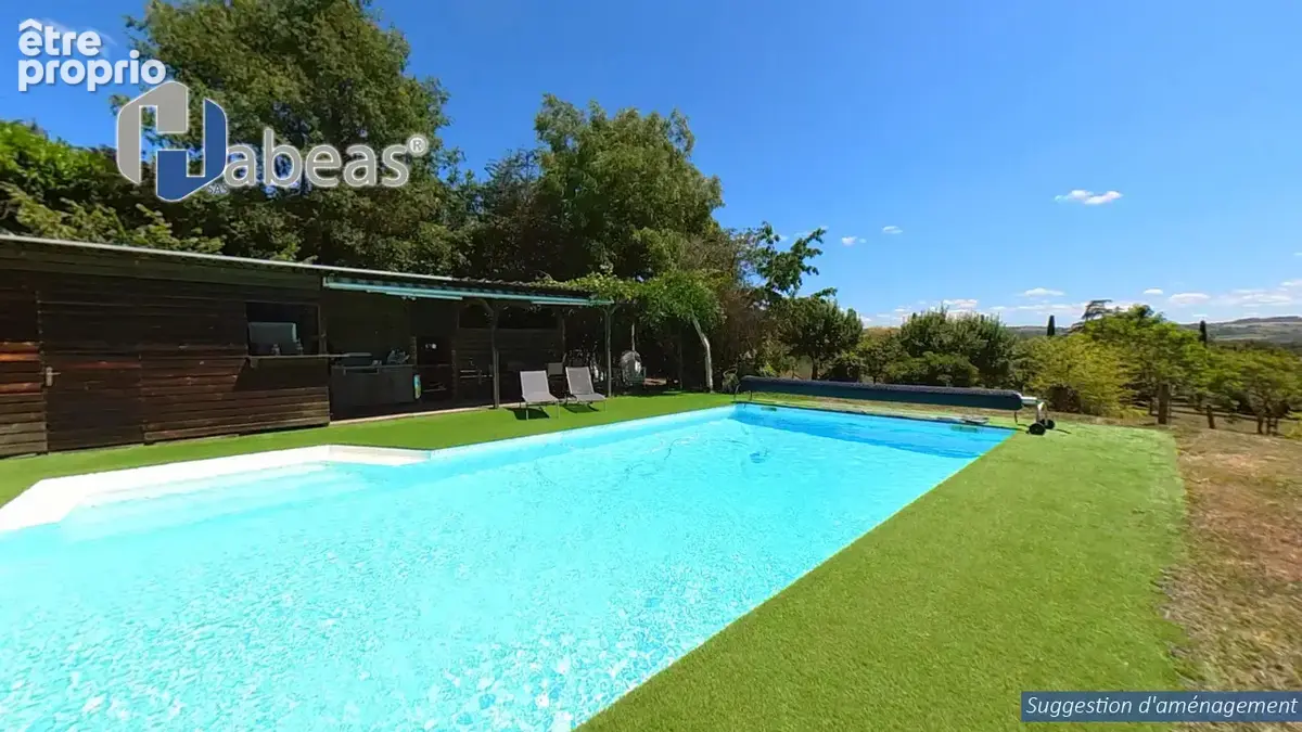 À 45 min de Lyon – Maison d’architecte unique de 330m², 6 chambres, avec piscine 10x5 au cœur de 5 800 m² de parc arboré - photo 2