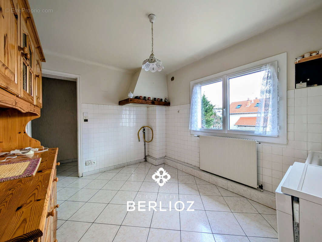 Maison à ECHIROLLES
