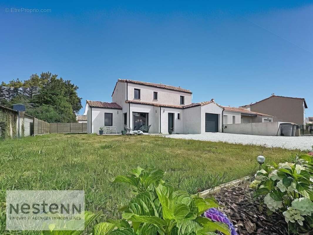 Maison Contemporaine CHALLANS de 2023  5 Chambres - photo 4