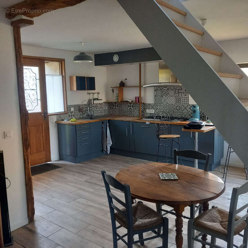 Maison à REMAUVILLE