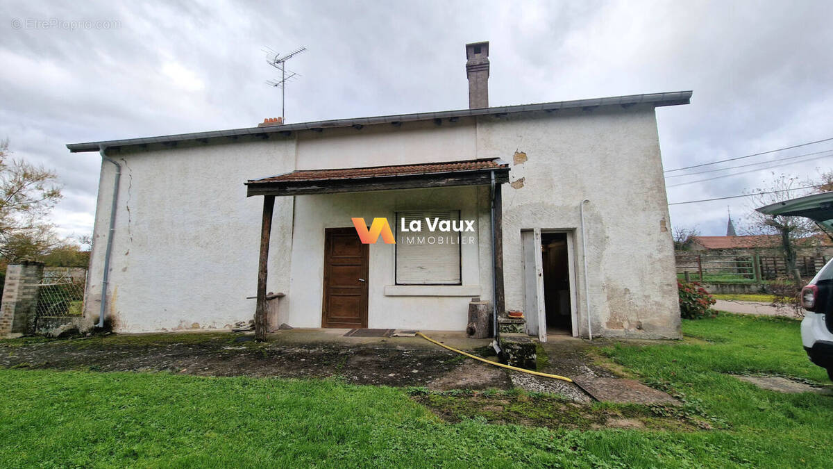 Maison à BOUZANVILLE