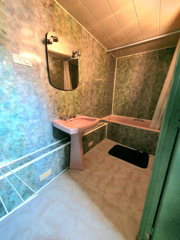 Maison à AULNOYE-AYMERIES