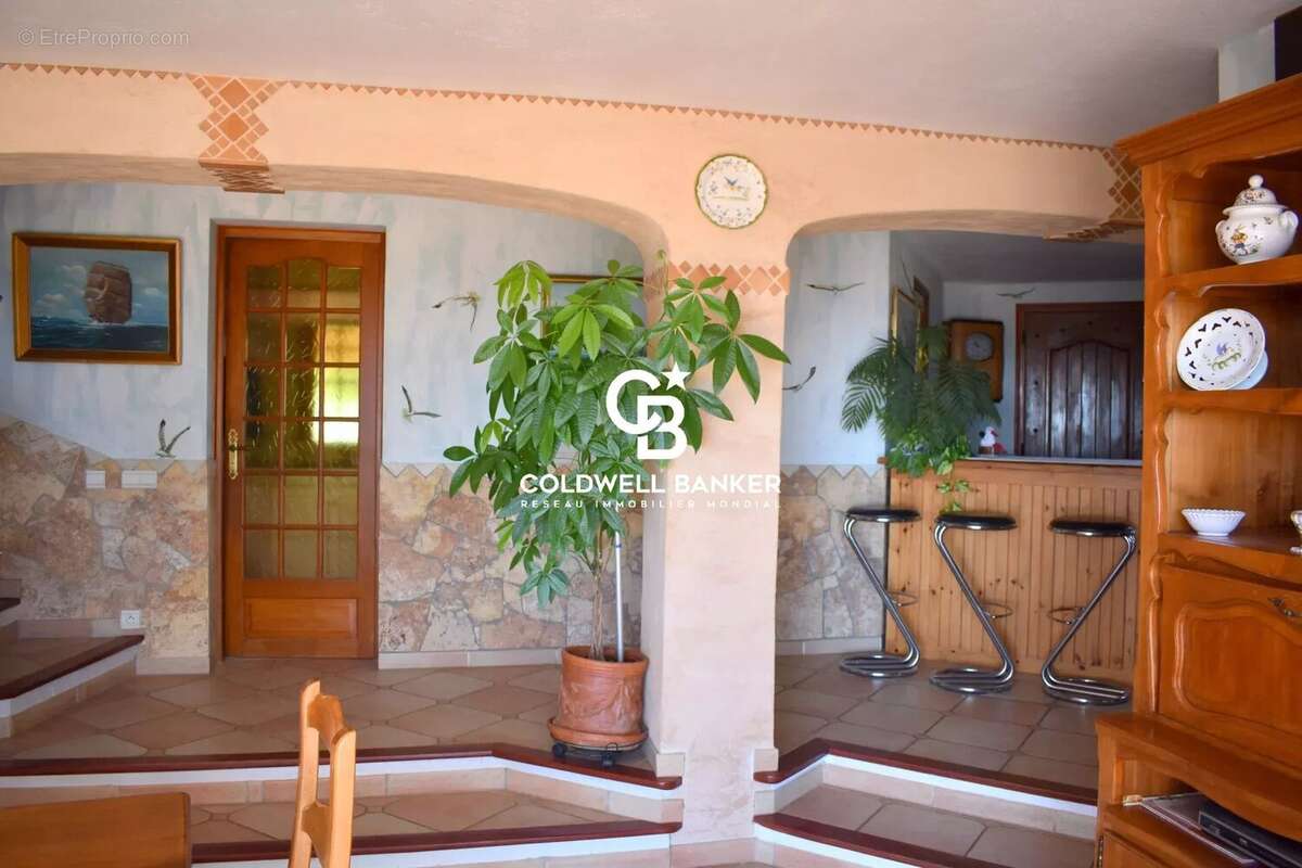 Maison à LA LONDE-LES-MAURES