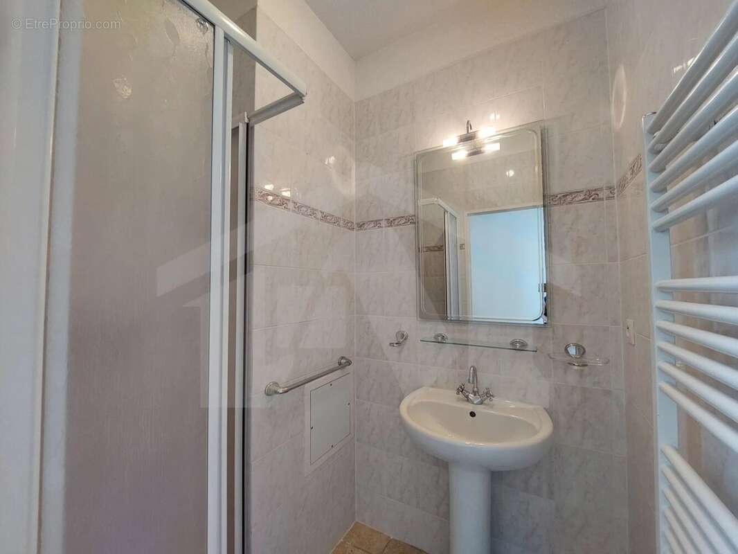 Appartement à POISAT