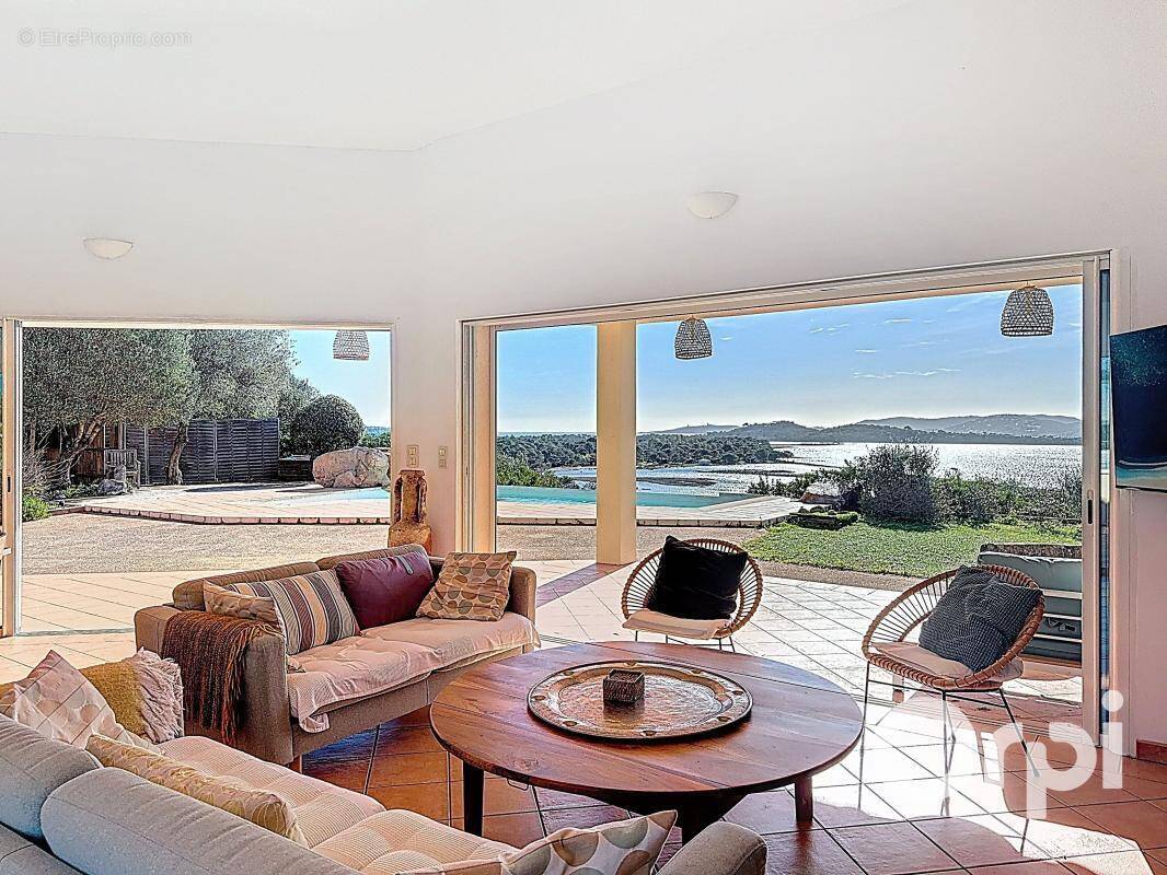 Maison à PORTO-VECCHIO