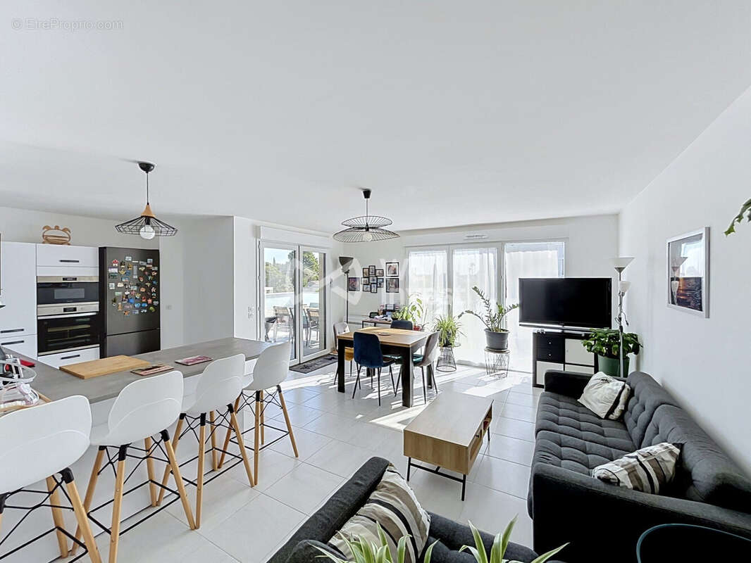 Appartement à LE CRES