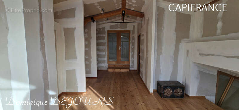 Maison à SAINT-MAURICE-EN-CHALENCON