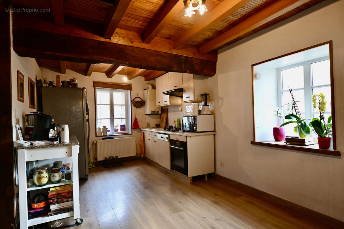 Maison à AVALLON