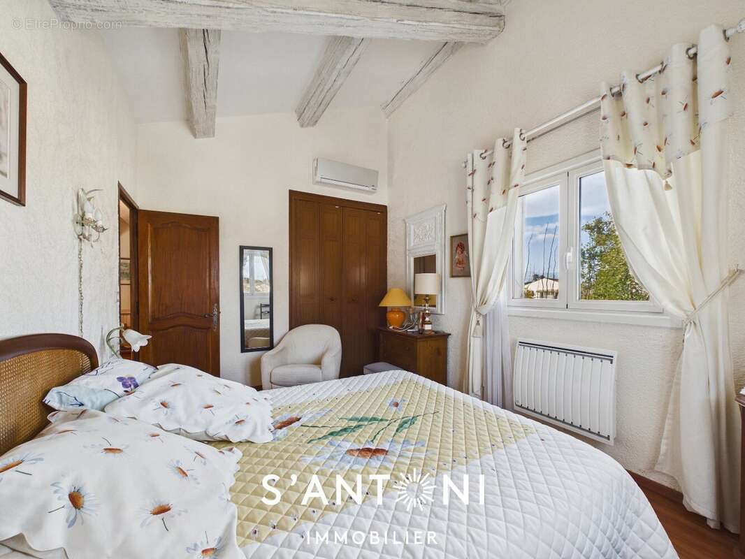 Maison à VILLENEUVE-LES-BEZIERS