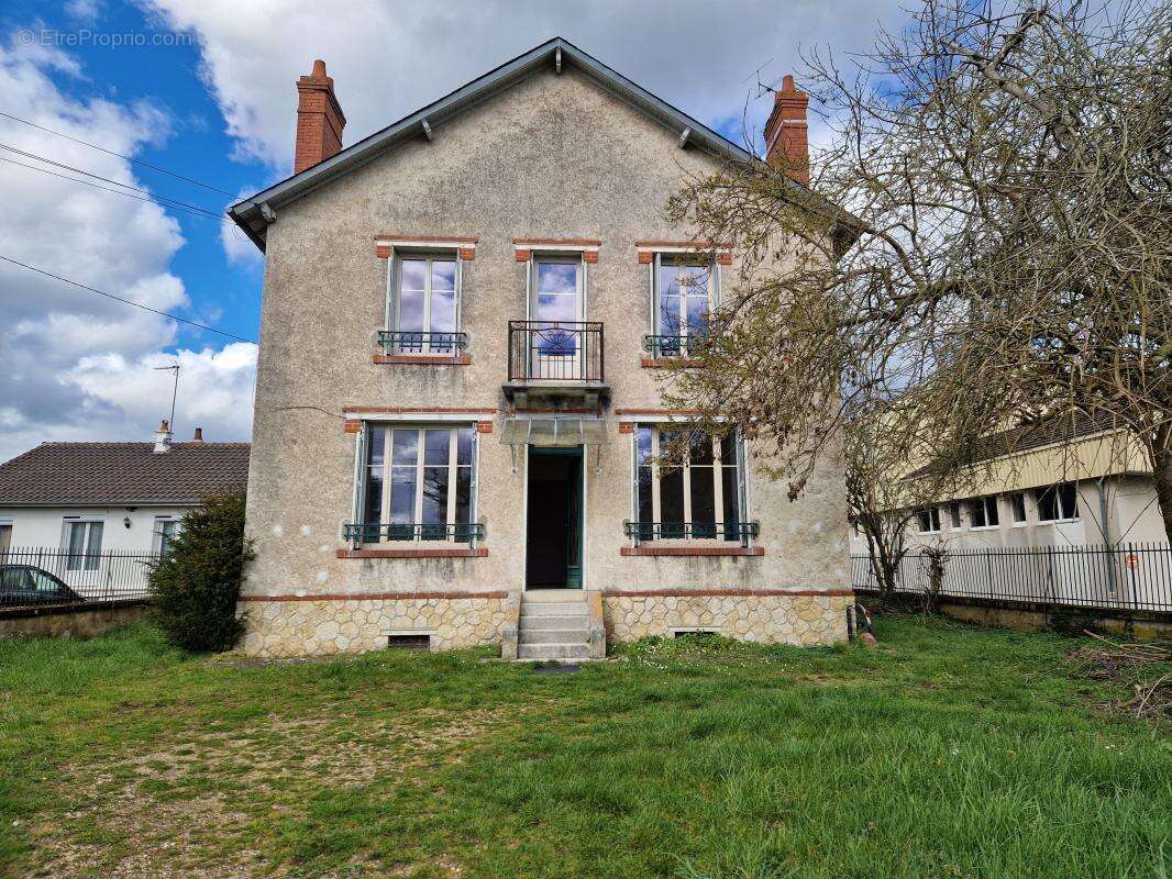 Maison à SELLES-SUR-CHER