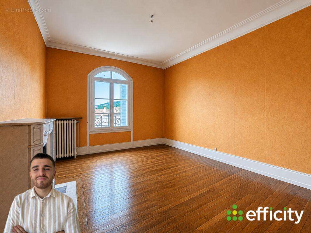 Appartement à SAINT-ETIENNE