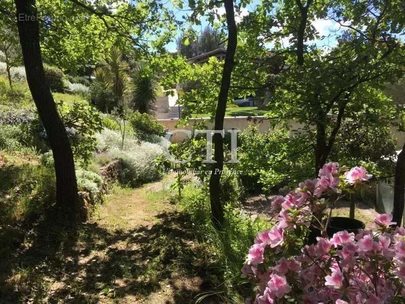 Maison à VAISON-LA-ROMAINE
