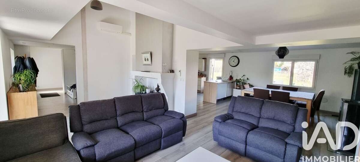 Photo 8 - Maison à SALLES