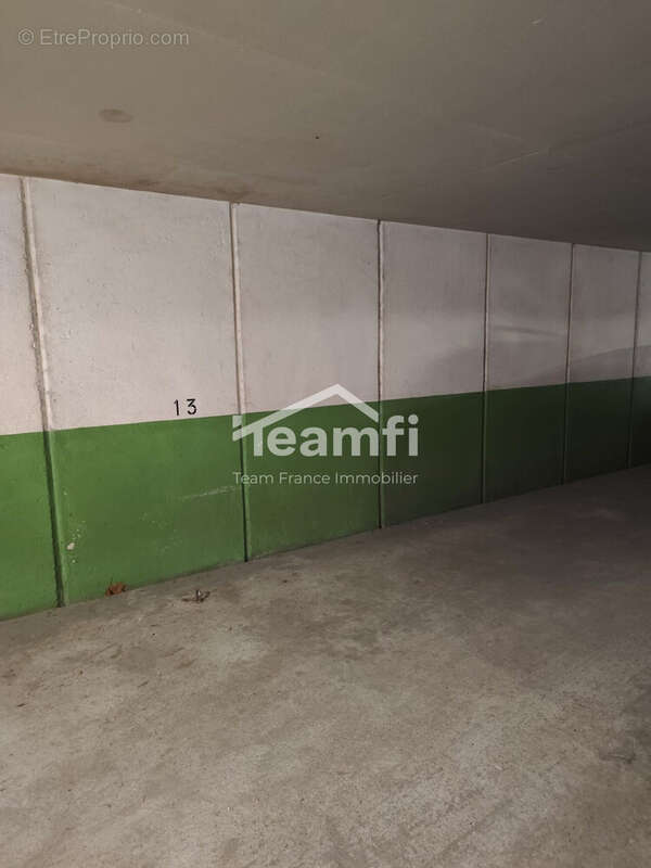 Parking à MARLY-LE-ROI