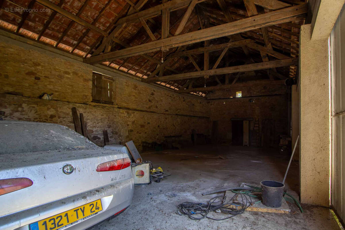 Maison à SAINT-MARTIAL-DE-NABIRAT